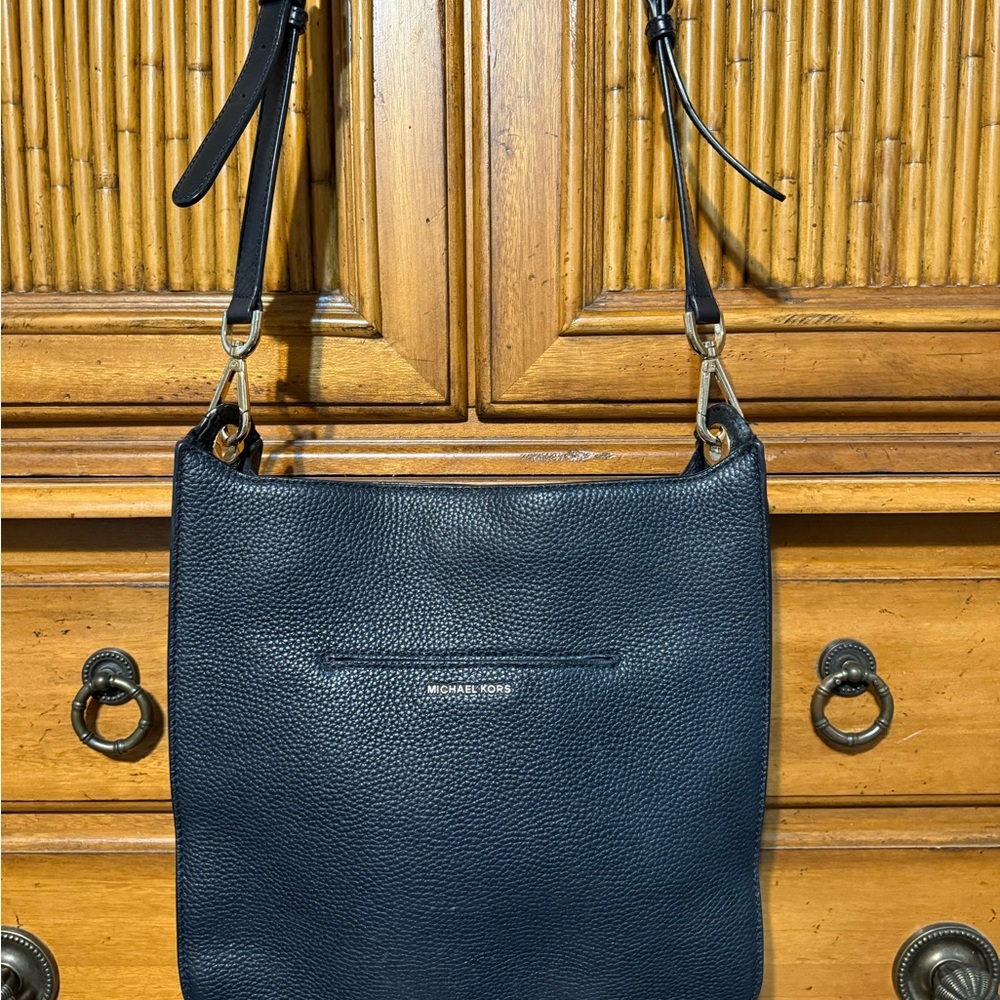 Michael Kors black leather purse